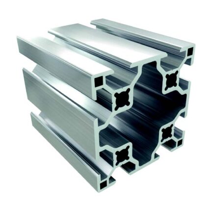 Slojevi aluminijskih profilov 30x60 V8 na belem ozadju